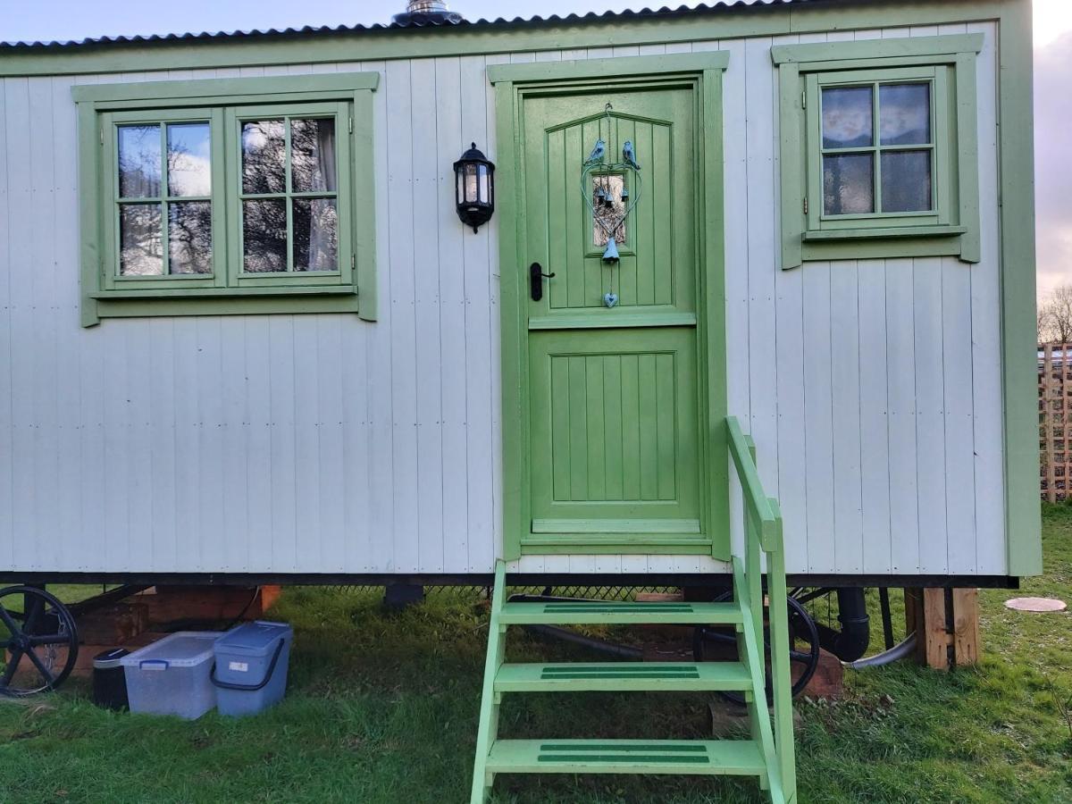 The Old Mill Shepherds Hut Villa Okehampton Exterior photo